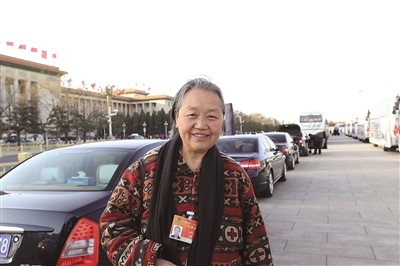 全国政协委员雷菊芳：推进民族药资源；；；；；ば钥