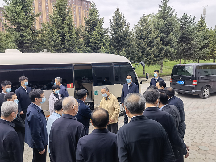 推动中医药事业发展振兴，，，，，，，全国人大常委会法律查抄组光临ks凯时官网调研领导